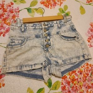 Light Wash/Acid Jean Shorts